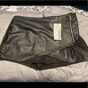 Boohoo skort